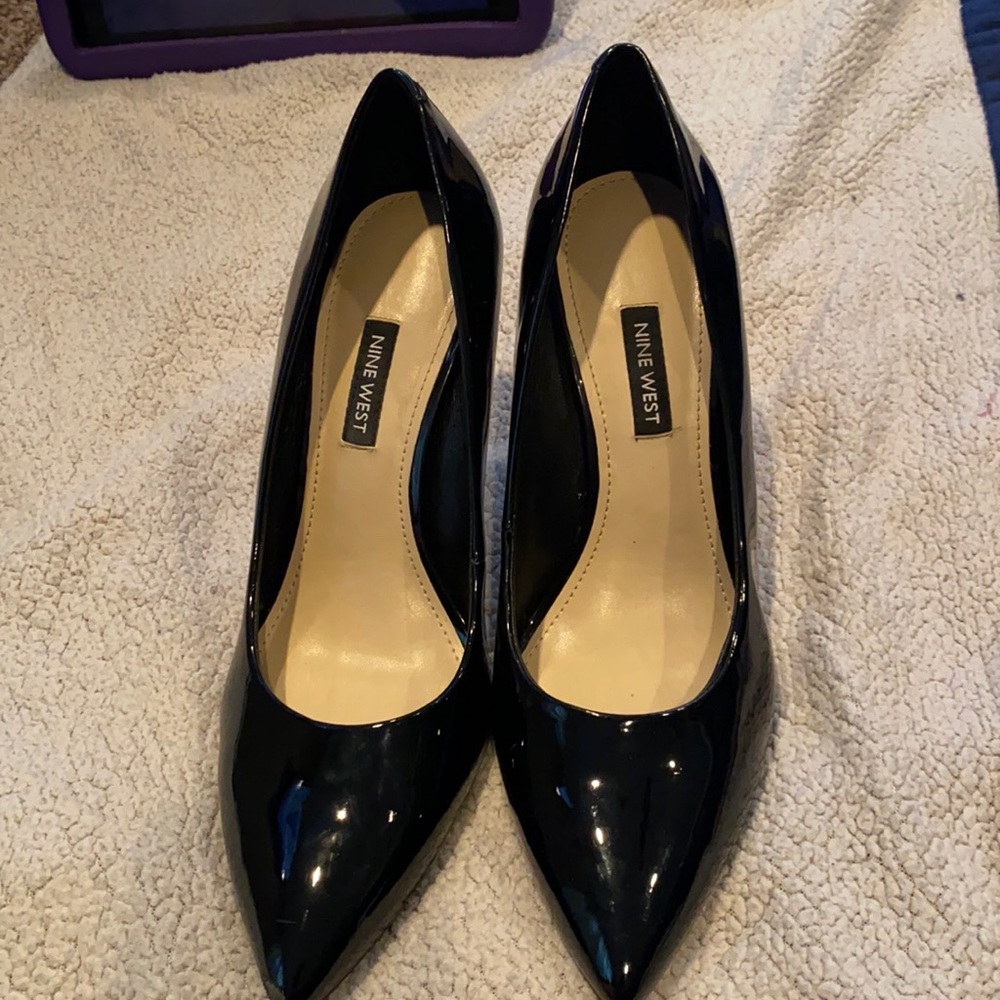 Black patent leather High hill shoes/pumps